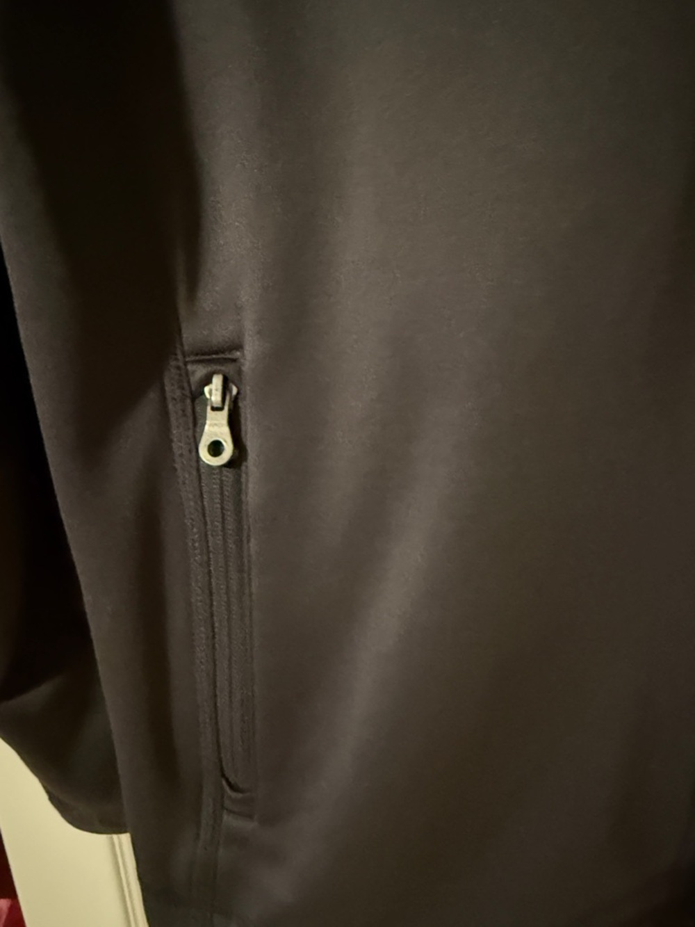 UNC Men's Full-Zip Performance Jacket - Dark Grey - Picture 4 of 5
